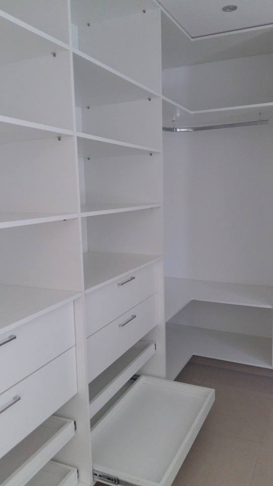 Walkig Closet